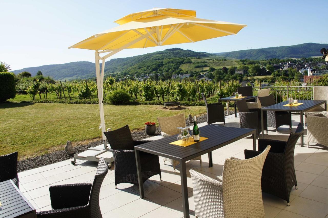 Wein- Und Gaestehaus Genetsch Lieser Exteriör bild